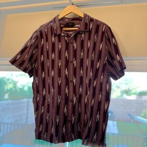 Vince Men’s Large Maroon Navajo Print Short Sleeve Button Down 👕